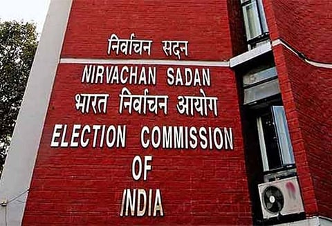 பணப்பட்டுவாடா புகாரை தொடர்ந்து வேலூர் தொகுதியில் தேர்தல் ரத்து - ஆம்பூர், குடியாத்தம் சட்டசபை தொகுதிகளில் திட்டமிட்டபடி நாளை வாக்குப்பதிவு