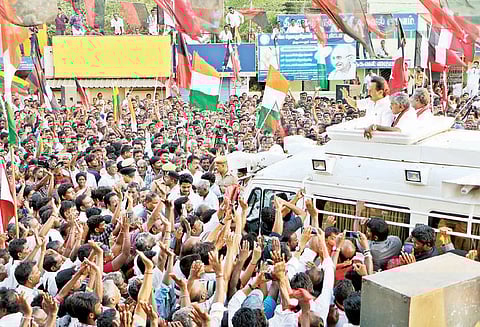 தி.மு.க. ஆட்சி அமைந்ததும் தேர்தல் அறிக்கையில் இடம்பெற்றுள்ள அனைத்தும் நிறைவேற்றப்படும் இறுதிக்கட்ட பிரசாரத்தில் ஸ்டாலின் பேச்சு