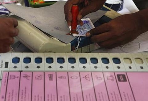 தேர்தல் ரத்து; வேலூரில் நாளை 4 இடங்களில் அரசு விடுமுறை ரத்து செய்யப்படுகிறது