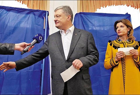 உக்ரைனை ஆளப்போவது தொழில் அதிபரா? நகைச்சுவை நடிகரா? - 2ம் கட்ட தேர்தலில் விறுவிறு வாக்குப்பதிவு