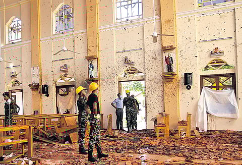 தொடர் குண்டுவெடிப்பில் சாவு எண்ணிக்கை 290 ஆக உயர்வு இலங்கையில் அவசரநிலை பிரகடனம் சதிகாரர்கள் 29 பேரை கைது செய்து விசாரணை