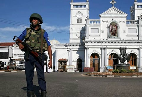 இலங்கை குண்டுவெடிப்பு; பெண் உள்பட 9 பேர் தற்கொலை படை தாக்குதல் நடத்தினர் என தகவல்