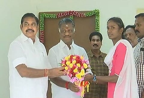 ஆசிய தடகள போட்டியில் தங்கம் வென்ற தமிழக வீராங்கனைக்கு எடப்பாடி பழனிசாமி ரூ.15 லட்சம் ஊக்க தொகை வழங்கினார்