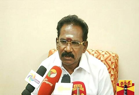 கிராம சபை கூட்டங்களில் தி.மு.க.வினரே கேள்வி கேட்கின்றனர்; அமைச்சர் செல்லூர் ராஜூ