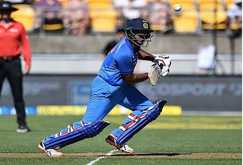 5வது ஒரு நாள் போட்டி; நியூசிலாந்து அணிக்கு 253 ரன்கள் வெற்றி இலக்காக நிர்ணயிக்கப்பட்டது