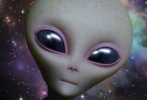 2 அடி வேற்றுகிரகவாசி நடமாட்டம் பொதுமக்கள் அச்சம்