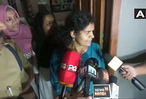 ”என் வீட்டிற்குள் நுழைந்தது மகிழ்ச்சியாக உள்ளது” -கனகதுர்கா பேட்டி