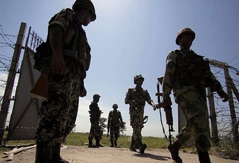 துணை ராணுவ படையில் 76 ஆயிரம் பேருக்கு வேலை - மத்திய உள்துறை அறிவிப்பு