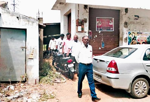 நிலக்கோட்டையில், பள்ளி அருகே டாஸ்மாக் மதுக்கடை அமைக்க பொதுமக்கள் எதிர்ப்பு