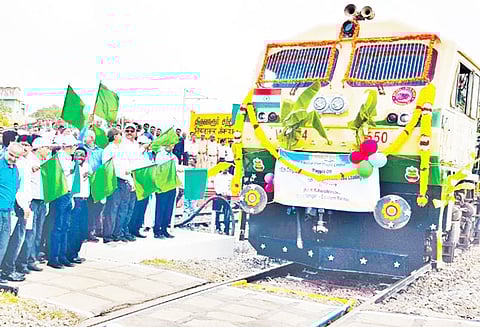 திருவாரூர்-காரைக்குடி அகல ரெயில்பாதை பணிகள் மார்ச் மாதத்துக்குள் முடிவடையும்