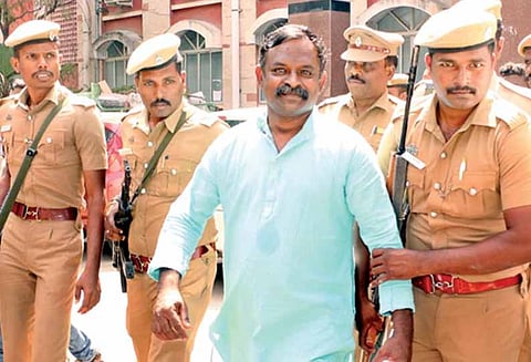 சமூக வலைதளங்களில் மதம் குறித்து அவதூறு, பாரதீய ஜனதா முன்னாள் நிர்வாகி கோவை கோர்ட்டில் ஆஜர்