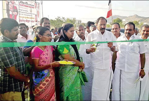 பள்ளிபாளையத்தில் அம்மா உடற்பயிற்சி கூடம்-பூங்கா அமைச்சர் தங்கமணி திறந்து வைத்தார்