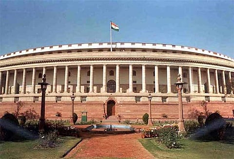 நாடாளுமன்ற மக்களவையில் மோசடி சீட்டு நிறுவனங்களை ஒடுக்கும் மசோதா நிறைவேறியது