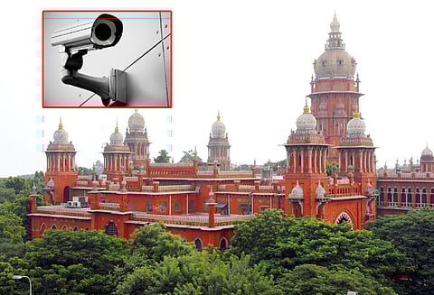 உயர் அதிகாரிகளின் அலுவலகத்தில் கண்காணிப்பு கேமரா பொருத்த வேண்டும் தமிழக அரசுக்கு, ஐகோர்ட்டு அதிரடி உத்தரவு