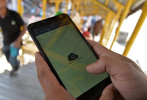 ஜம்முவில் செல்போன் இணைய தள சேவை தற்காலிகமாக நிறுத்தம்