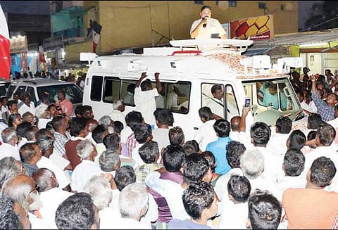 நாடாளுமன்ற தேர்தலில் துரோகம் செய்தவர்களுக்கு மக்கள் தகுந்த பாடம் புகட்டுவார்கள்