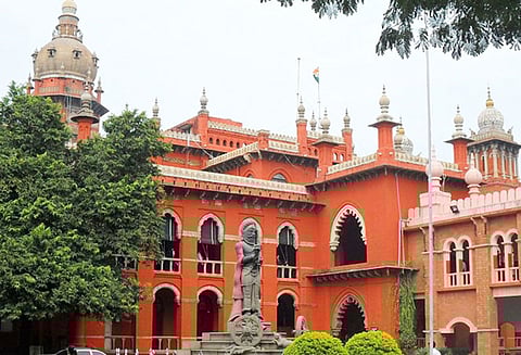 கோடநாடு விவகாரம்; மனோஜ், சயானை திங்கட்கிழமை வரை கைது செய்ய கூடாது: உயர் நீதிமன்றம்