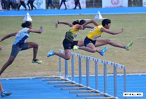 தேசிய இளையோர் தடகளம்: தமிழக வீராங்கனை தபிதா தங்கம் வென்றார் - ஆசிய போட்டிக்கு தகுதி