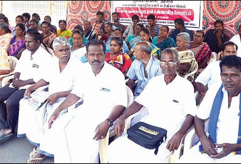 நாமக்கல்லில் சலவை தொழிலாளர்கள் உண்ணாவிரதம்