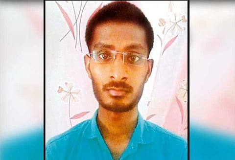 மாணவியை கடத்தி கற்பழித்த வாலிபருக்கு 20 ஆண்டு சிறை - கடலூர் மகளிர் கோர்ட்டு தீர்ப்பு