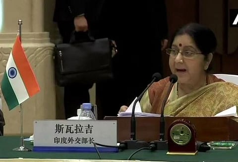 ஜெய்ஷ் இ முகமது இயக்கத்திற்கு பாகிஸ்தான் வழங்கிய பாதுகாப்பின் முடிவே தீவிரவாத தாக்குதல்; சுஷ்மா சுவராஜ்