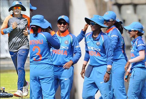 இங்கிலாந்து பெண்கள் அணிக்கு எதிரான ஒரு நாள் தொடரை இந்தியா முழுமையாக வெல்லுமா? - கடைசி போட்டி இன்று நடக்கிறது