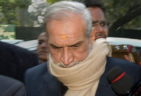 சீக்கியர்கள் கொலை வழக்கில் ஆயுள் தண்டனை பெற்ற சஜ்ஜன் குமார் சிறையில் அடைப்பு