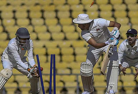 ரஞ்சி கிரிக்கெட்: மும்பை அணி தடுமாற்றம்