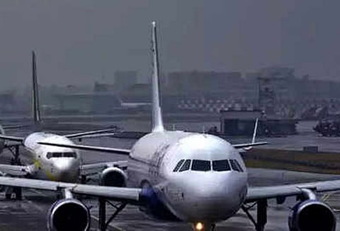 விமான எரிபொருள் விலை 14.7 சதவீதம் குறைப்பு - பெட்ரோல், டீசல் விலையை விட மலிவு