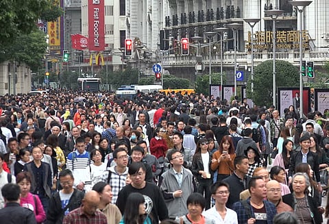 சீனா: 70 ஆண்டுகளுக்கு பிறகு மக்கள் தொகை குறைந்தது