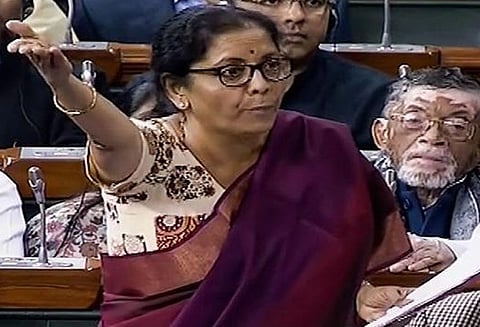 பொதுத்துறை நிறுவனத்துக்காக முதலை கண்ணீர் வடிப்பதா? கமிஷன் கிடைக்காததால்தான் ‘ரபேல்’ ஒப்பந்தத்தை கைவிட்டது - காங்கிரஸ் மீது நிர்மலா சீதாராமன் சரமாரி தாக்கு