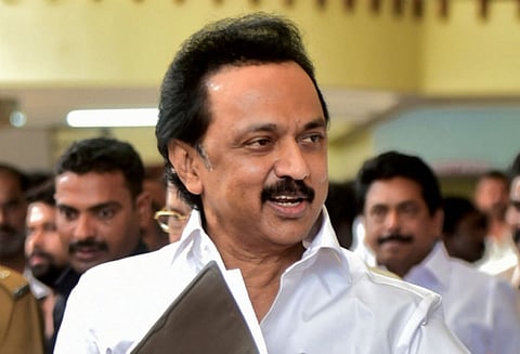 ‘கஜா’ புயல் பாதித்த மாவட்டங்களில் விவசாயிகளின் பயிர் கடனை தள்ளுபடி செய்ய வேண்டும் மு.க.ஸ்டாலின் மற்றும் உறுப்பினர்கள் கோரிக்கை