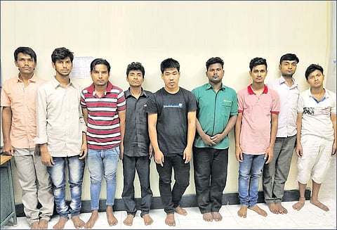 போலி ஏ.டி.எம். கார்டுகள் தயாரித்து சென்னையில், ஐ.டி. நிறுவன ஊழியர்களிடம் ரூ.10 லட்சம் மோசடி பீகாரைச் சேர்ந்த 9 பேர் கைது