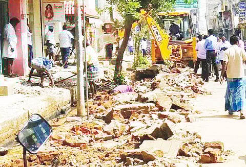 ஜெயங்கொண்டத்தில் 3-வது நாளாக ஆக்கிரமிப்புகள் அகற்றம்