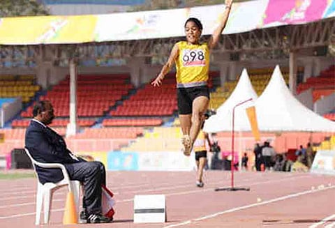 கேலோ இந்தியா தேசிய விளையாட்டு போட்டியில் தமிழக வீரர், வீராங்கனை தங்கப்பதக்கம் வென்றனர்