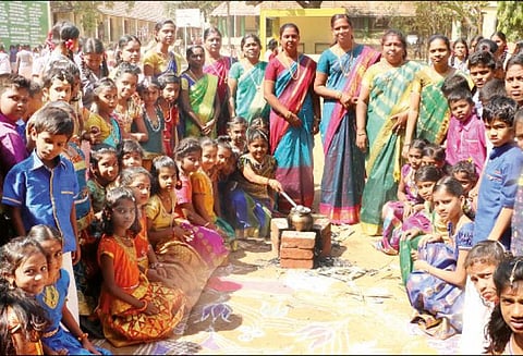 குமரி மாவட்ட பள்ளி, கல்லூரிகளில் பொங்கல் விழா