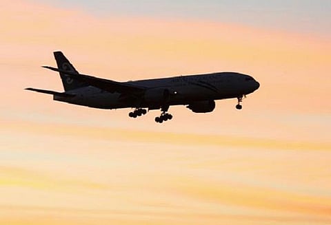 ஈரானில் சரக்கு விமானம் விழுந்து நொறுங்கியது: விமான சிப்பந்திகள் 10 பேர் பலி