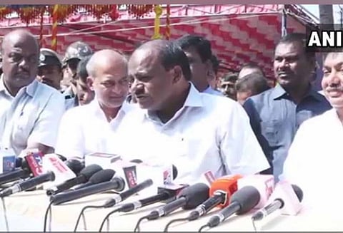 கர்நாடகாவில் ஆட்சியை கவிழ்க்க முயற்சி: எனது ஆட்சிக்கு அச்சுறுத்தல் இல்லை -குமாரசாமி உறுதி