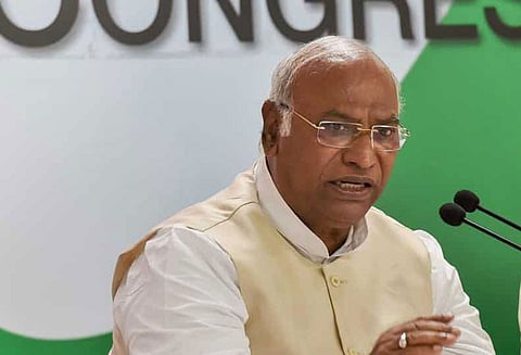 கர்நாடகாவில் கூட்டணி அரசு நிலையாகவும் வலிமையுடனும் உள்ளது; மல்லிகார்ஜுன கார்கே