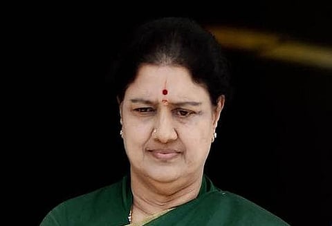 பெங்களூரு பரப்பனஅக்ரஹாரா சிறையில் ‘சசிகலாவுக்கு சிறப்பு வசதிகள் செய்து கொடுத்தது உண்மை தான்’ - விசாரணை அறிக்கையில் அம்பலம்