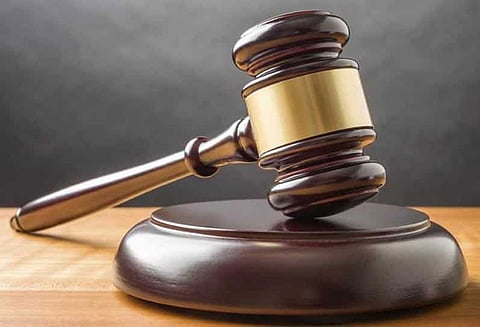 கள்ளக்காதலுக்கு இடையூறாக இருந்த மகன்- மகள் கொலை: சமையல்காரருக்கு மரண தண்டனை குந்தாப்புரா கோர்ட்டு பரபரப்பு தீர்ப்பு