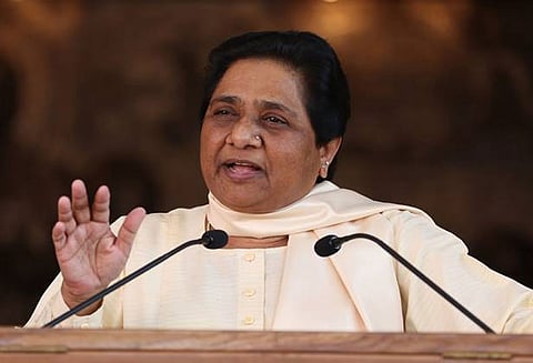 மின்னணு வாக்கு எந்திரங்களை கைவிட்டு நாடாளுமன்ற தேர்தலில் ஓட்டுச்சீட்டு முறையை கொண்டு வர வேண்டும் - மாயாவதி வலியுறுத்தல்