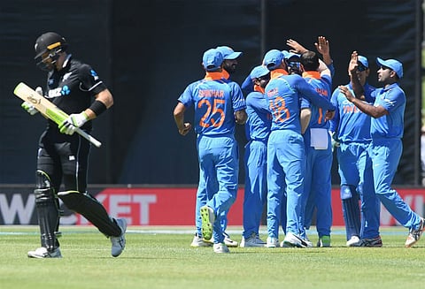 இந்தியாவுக்கு எதிரான முதல் ஒருநாள் கிரிக்கெட்: 157 ரன்களில் சுருண்டது நியூசிலாந்து