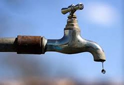 குடிநீர், சாலை வசதிகளை ஏற்படுத்தி தரவேண்டும் தி.மு.க. சார்பில் நடந்த கிராமசபை கூட்டத்தில் பொதுமக்கள் மனு