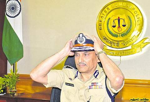 புதிய டி.ஜி.பி. சுபோத் ஜெய்ஸ்வால் : மும்பை போலீஸ் கமிஷனராக சஞ்சய் பார்வே நியமனம்