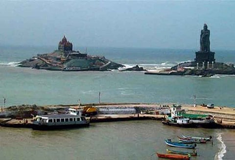 பிரதமர் மோடி வருகை; கன்னியாகுமரியில் சுற்றுலா படகு சேவை தற்காலிக ரத்து