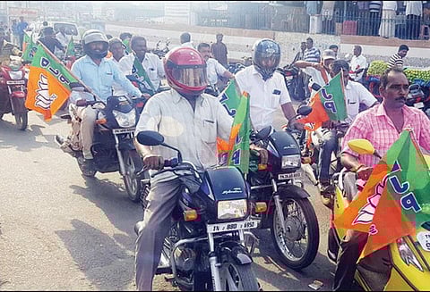 5 ஆண்டு சாதனைகளை விளக்கி பா.ஜனதாவினர் மோட்டார்சைக்கிள் ஊர்வலம்