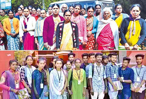 இலவச பஸ் பாஸ் வழங்கக்கோரி அரசு கல்லூரி மாணவ-மாணவிகள் கலெக்டரிடம் மனு