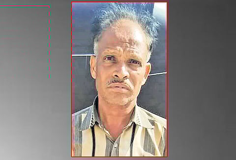 ஆவடியில் நாய்க்குட்டியை அடித்துக்கொன்றவர் கைது கண்காணிப்பு கேமராவால் சிக்கினார்