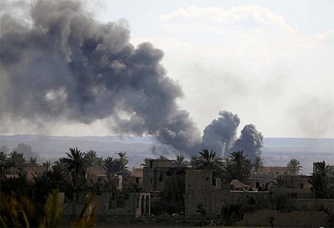 சிரியாவில் ஐ.எஸ். பயங்கரவாதிகள் மீது வான்வழி தாக்குதல் - 50 பேர் பலி